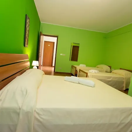 Calabria Mia מלון 3*