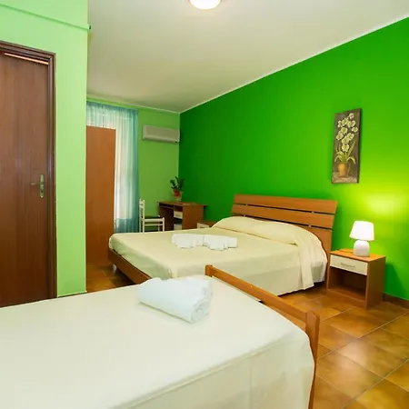 Hotel Calabria Mia 3*