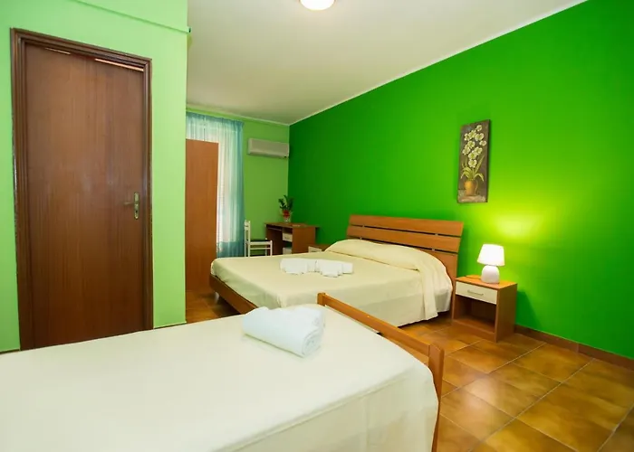 Hotel Calabria Mia 3*